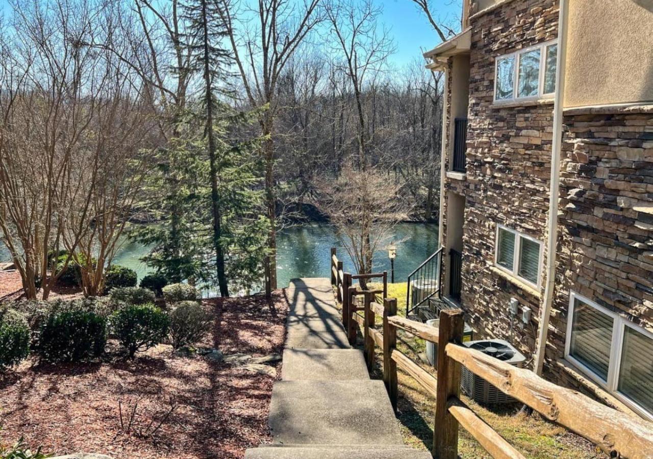 Relaxing Condo On The River - New Air Hockey Table Pigeon Forge Εξωτερικό φωτογραφία